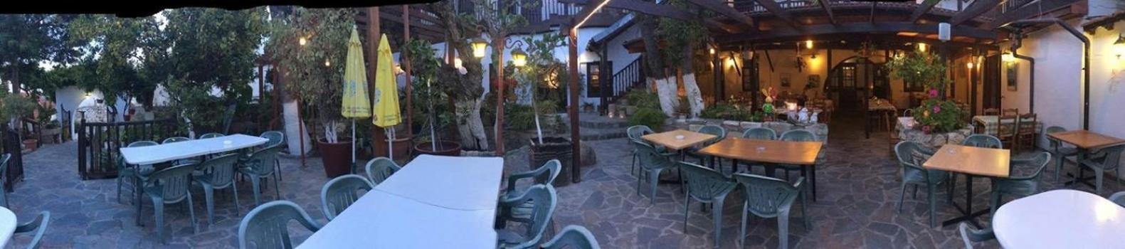 The Bunch Of Grapes Inn Pissouri Esterno foto