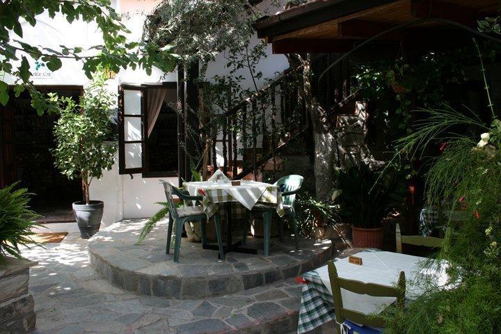 The Bunch Of Grapes Inn Pissouri Esterno foto