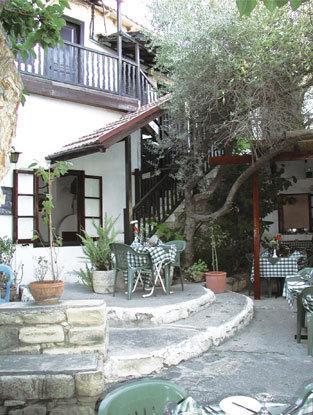 The Bunch Of Grapes Inn Pissouri Esterno foto